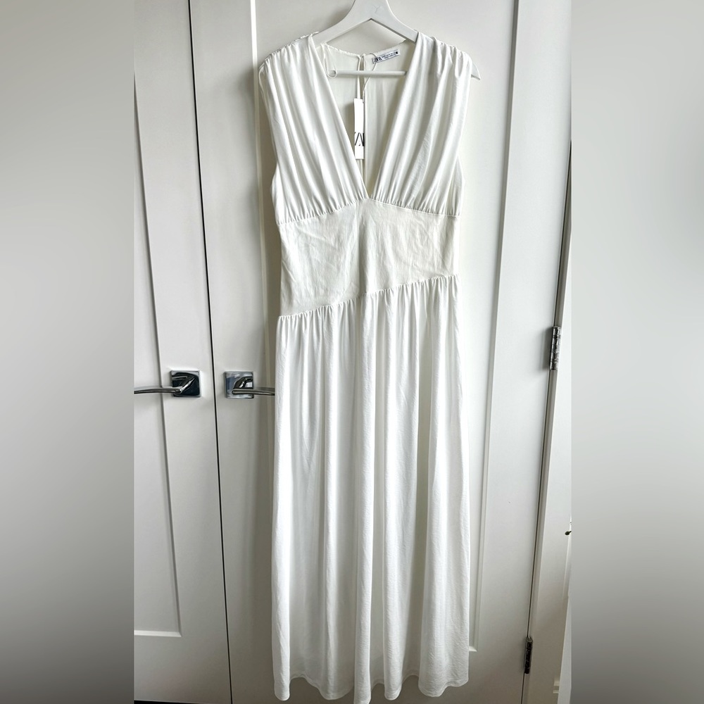 Zara White Deep-V Maxi Dress - Picture 2 of 8